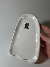 Load image into Gallery viewer, Ghost tray 1
