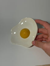 Load image into Gallery viewer, Eggy trinket dish
