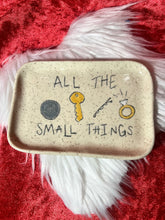 Load image into Gallery viewer, Small things tray
