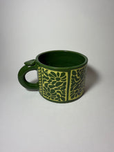 Load image into Gallery viewer, Green flower tile mug 1
