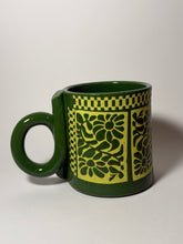 Load image into Gallery viewer, Green flower tile mug 2
