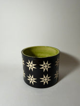 Load image into Gallery viewer, Rising sun variation planter 2
