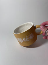 Load image into Gallery viewer, Butterfly gold mug 1 (second)
