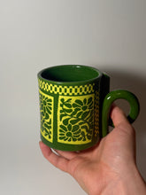Load image into Gallery viewer, Green flower tile mug 2
