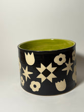 Load image into Gallery viewer, Feels like spring planter
