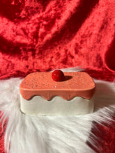 Load image into Gallery viewer, Strawberry shortcake trinket box
