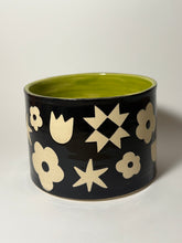 Load image into Gallery viewer, Feels like spring planter
