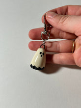 Load image into Gallery viewer, Ghost key chain 1

