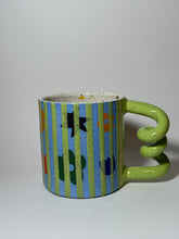 Load image into Gallery viewer, Striped picnic mug
