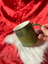 Load image into Gallery viewer, Lizard vibes mug
