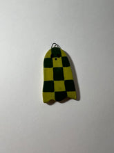Load image into Gallery viewer, Mini pickle ghost wall hanging
