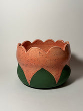 Load image into Gallery viewer, Flower bud planter
