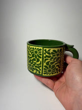 Load image into Gallery viewer, Green flower tile mug 1
