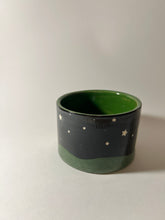 Load image into Gallery viewer, Glossy house fire mug 1
